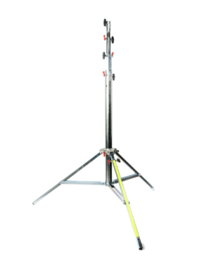 4 m teleskooppinen valaisinmasto LED-työmaavalaisimelle. Vakaa, sähkösinkitty teräsrakenne, 396 cm korkeus ja 154 cm tukialue. Helppo pystyttää myös epätasaiselle alustalle. Sopii työmaille, infrarakentamiseen, teollisuuteen ja vuokraamokäyttöön.