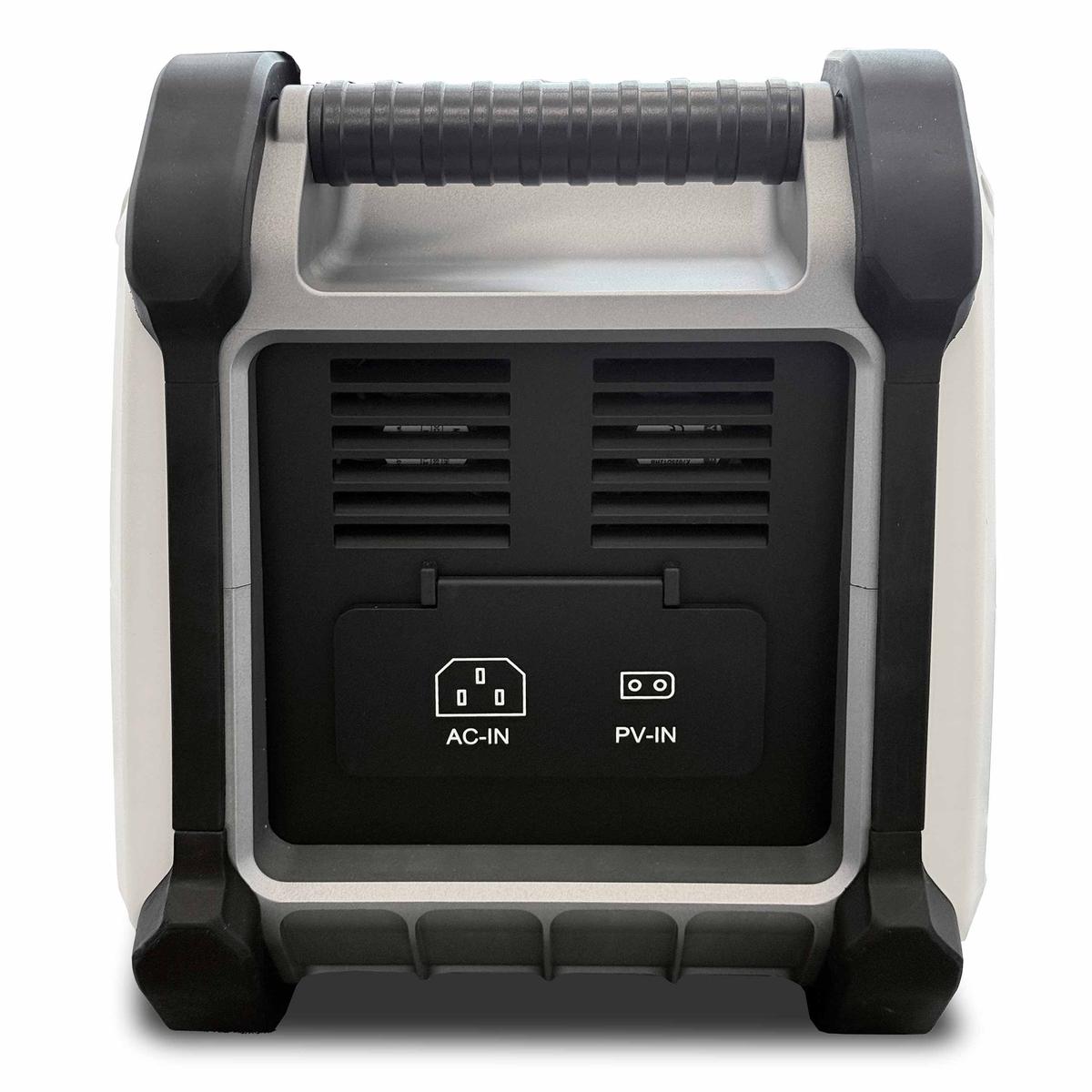 STI-E2400_2-1200px Staring STI-E2400 on tehokas ja päästötön LiFePO₄-akkuvirtalähde, joka tuottaa 2400 W puhdasta siniaaltoa työmaille, mökeille ja varavirraksi.